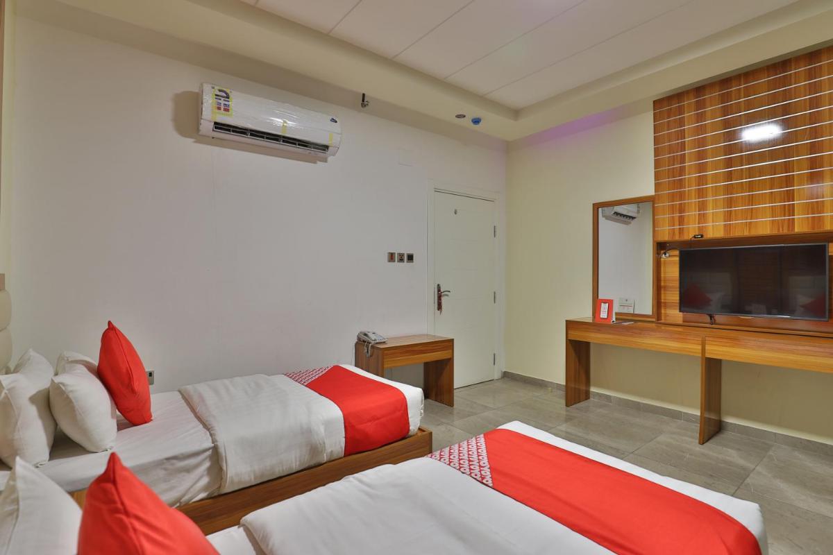 Popular attractions Area Nearby Property